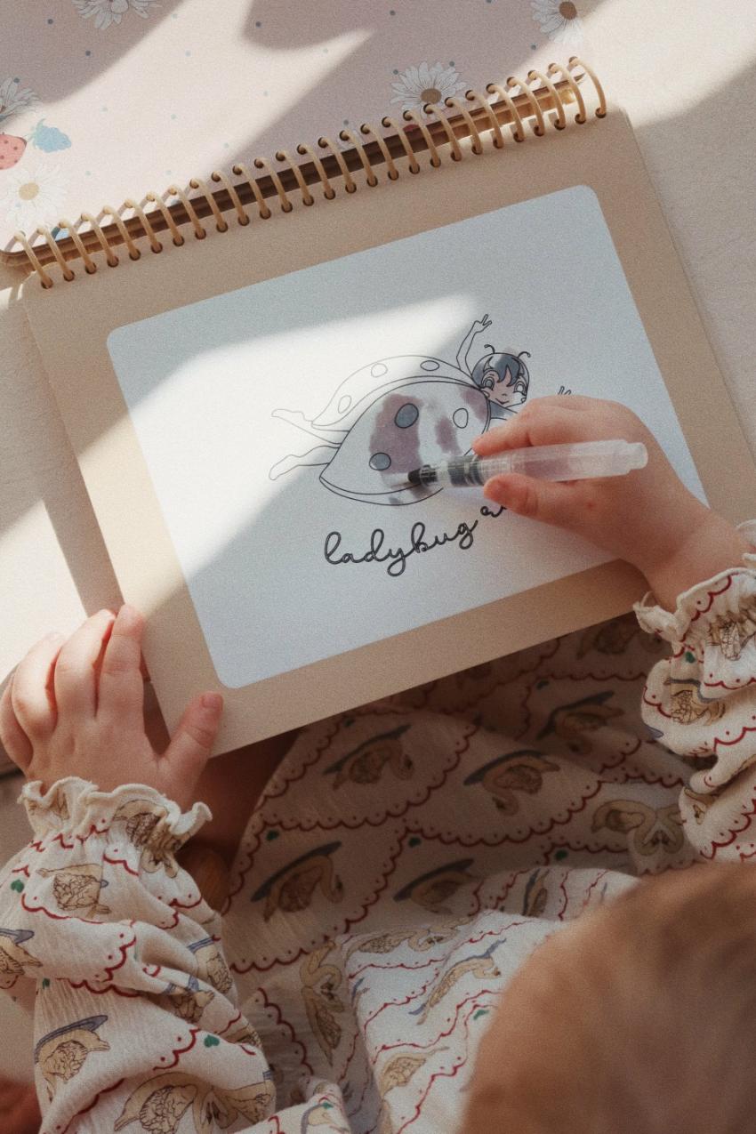 Creative &amp; Games | Kids Konges Sløjd MAGIC WATER BOOK FSC Off White