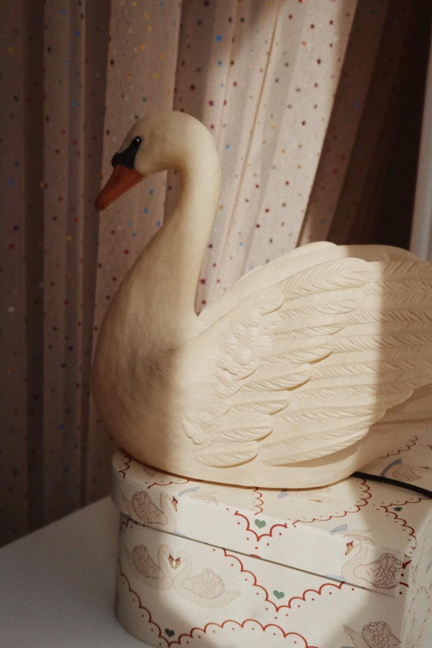 Kidsroom | Kids Konges Sløjd SWAN LAMP Beige