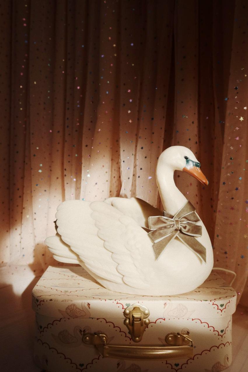 Kidsroom | Kids Konges Sløjd SWAN LAMP Beige